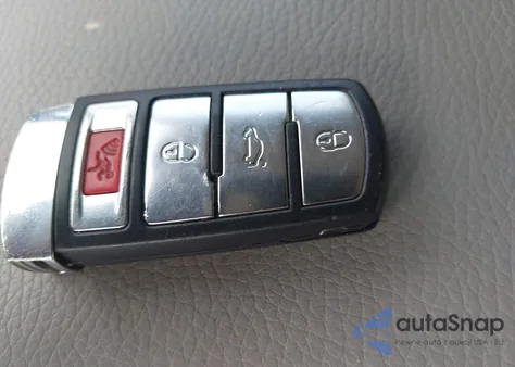 2008 Volkswagen Passat Turbo из США, поврежденный, VIN WVWXK73C58E234589